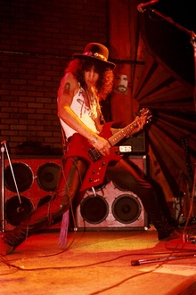 Slash - First Performance with the Appetite For Disaster Lineup